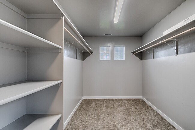 Building Photo - 4592 S Merrivale Pl