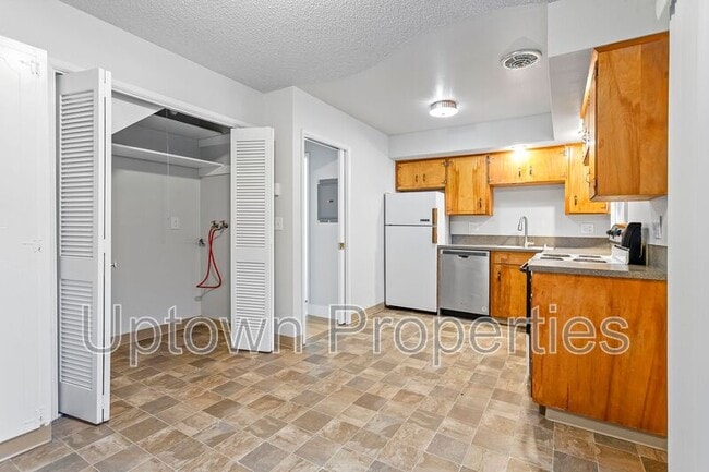 Building Photo - 6507 Kansas St