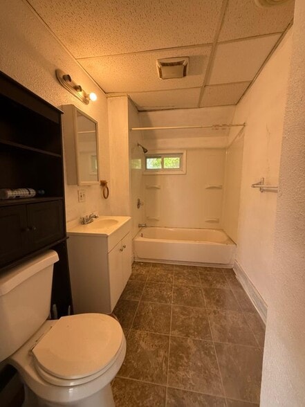 Building Photo - 1208 City St