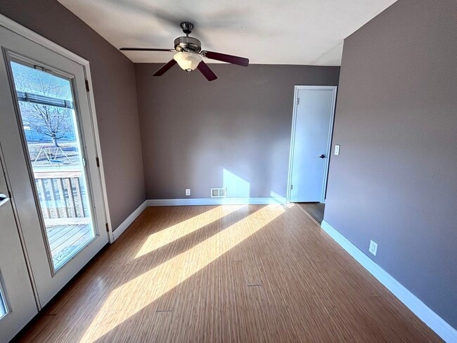 Building Photo - 2524 S 123rd Ave