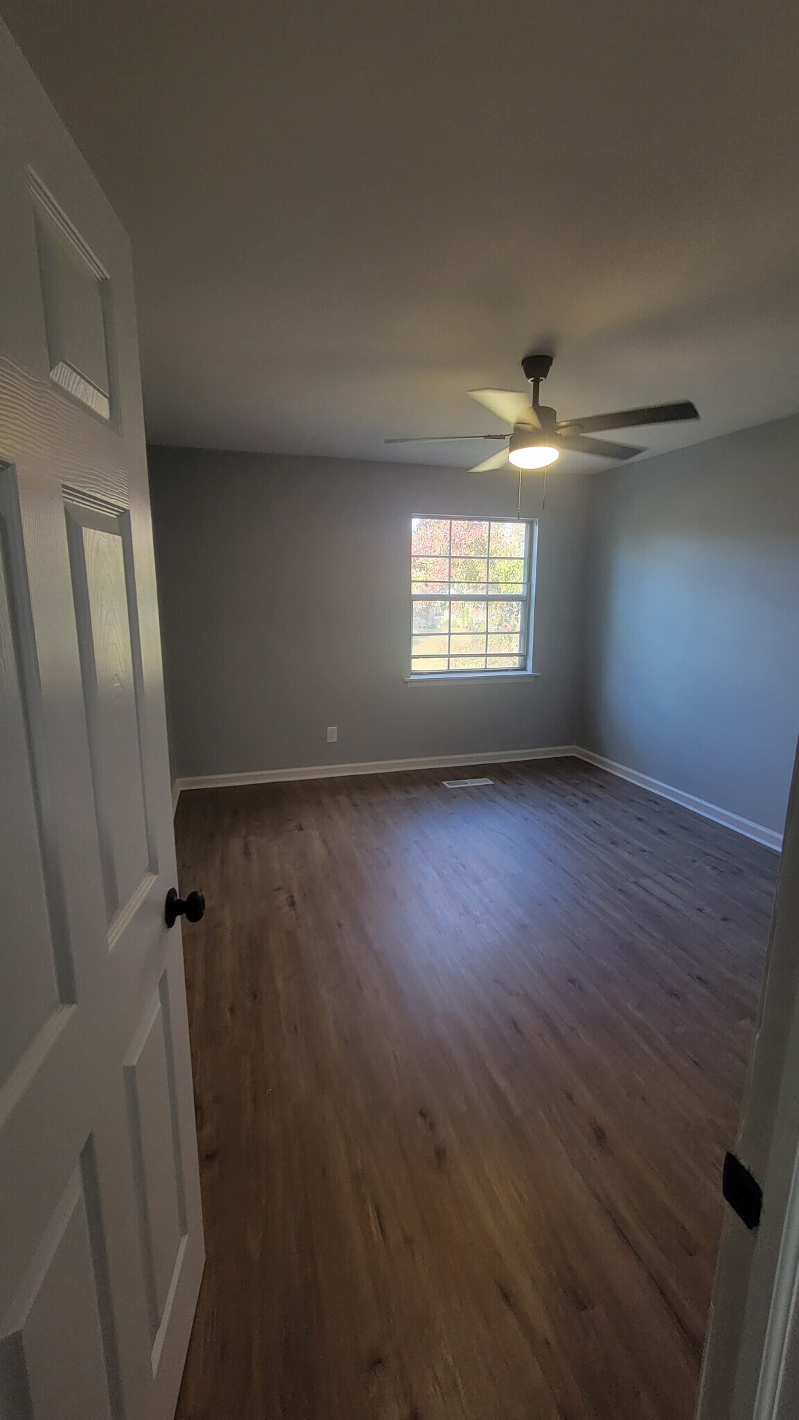 Building Photo - 720 S New Rd