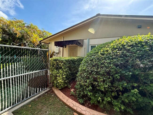 Building Photo - 13295 SW 72nd Terrace