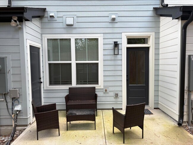 Building Photo - 4801 Gossamer Ln