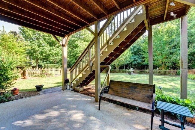 Building Photo - 2528 Bagley Rd