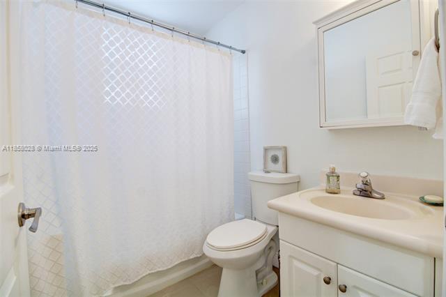 Building Photo - 1610 Sandpiper Cir