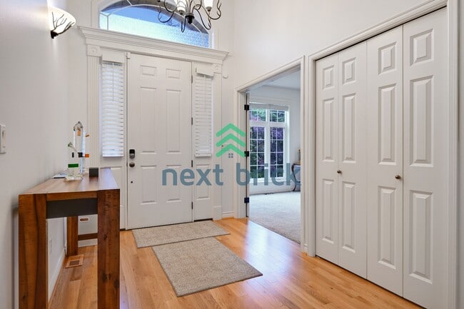Building Photo - "Spacious 4-Bedroom Retreat with 4.5 Baths in Scenic Snohomish - Your 4400 Sq Ft Haven Awaits!"