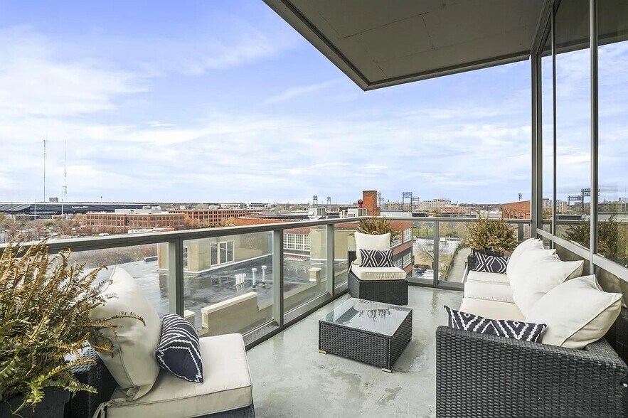 Balcony - 300 W Spring St