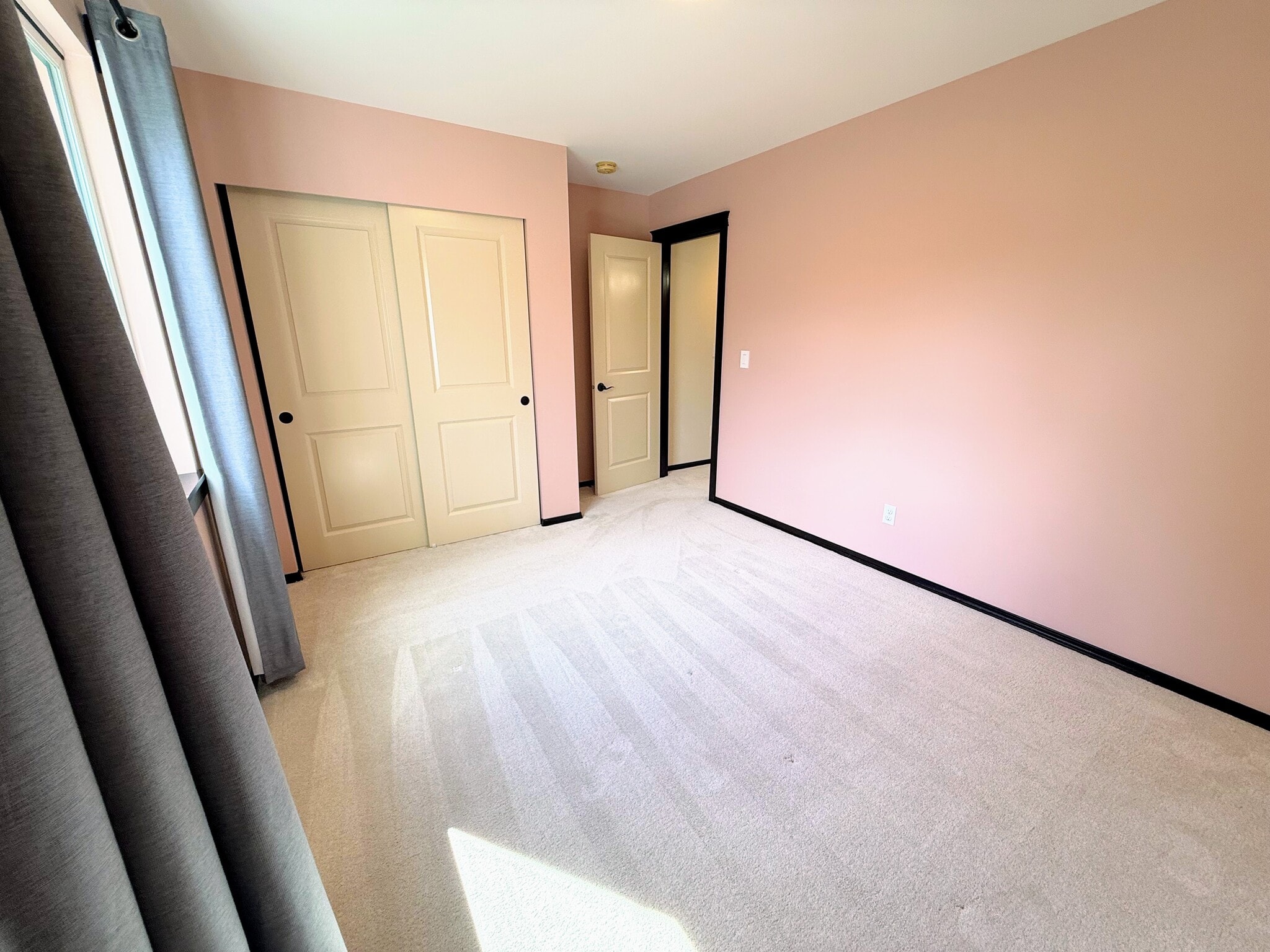 Building Photo - 3415 189th Pl SE