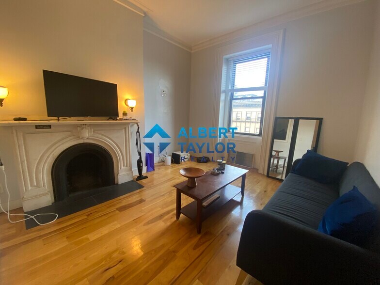 Building Photo - 109 Beacon St