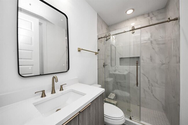 Building Photo - 3604 Runnels St
