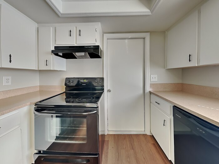 Building Photo - 1388 Bramblewood Dr