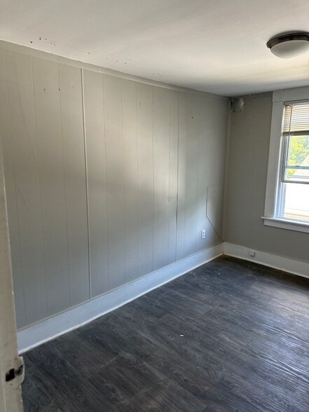 Primary Photo - 89 Wood St