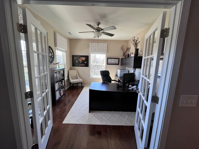 Office/den - 7736 Tranquil Trl