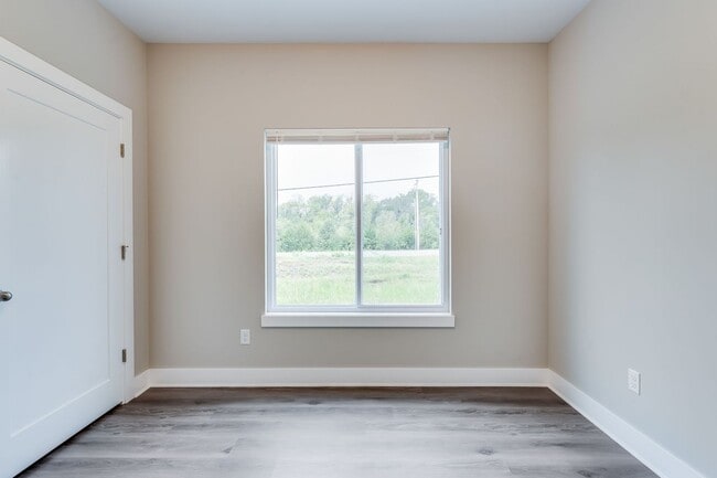 Building Photo - Falcon Falls-Maxwell Plan