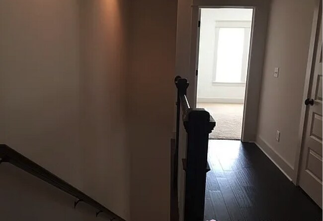 Building Photo - 2 bed/2.5 bath in the Nations!