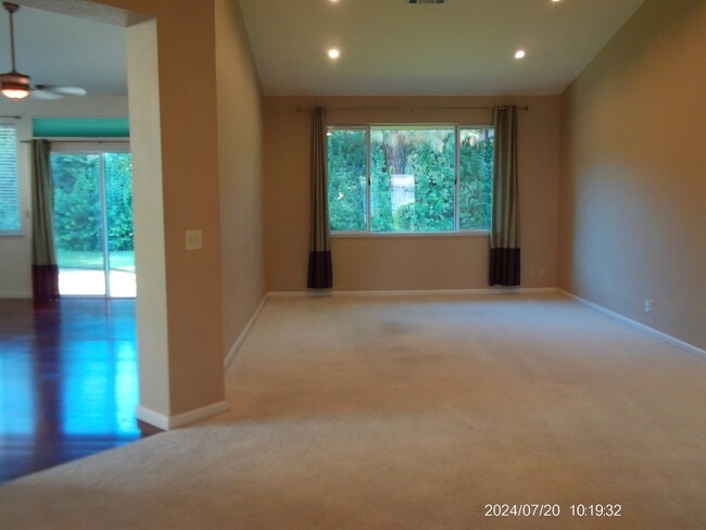 Building Photo - 1325 Jamie Dr