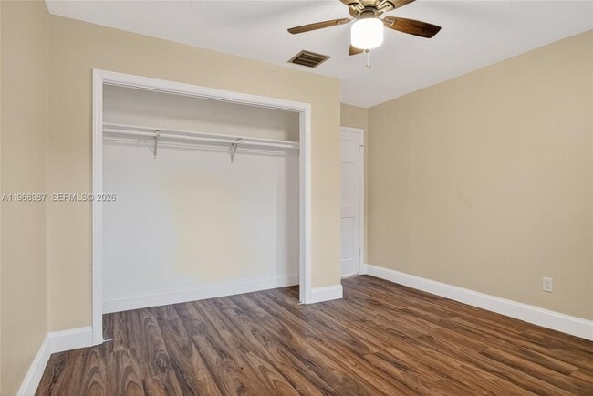 Building Photo - 525 SE Brookside Terrace