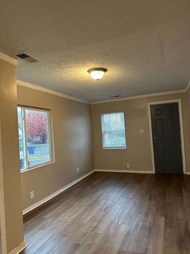 Building Photo - 1 Bedroom 1 Bathroom Home For Rent!