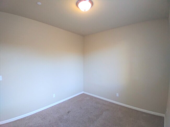 Building Photo - 4132 Chessa Ln