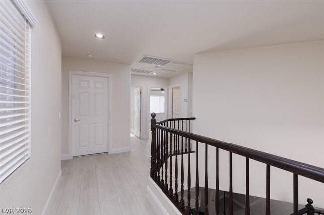 Building Photo - 10873 Carberry Hill St