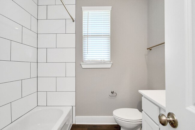 Building Photo - Beech