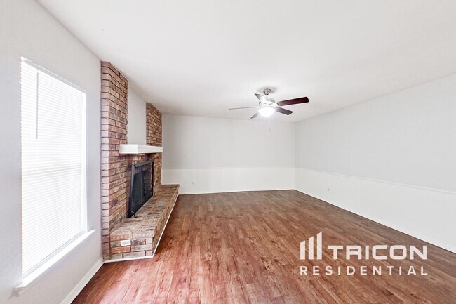 Building Photo - 3816 Aspenwood Dr