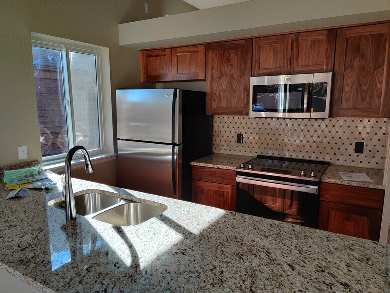 Building Photo - 16211 E Princeton Cir