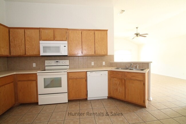 Building Photo - Off The Main Path