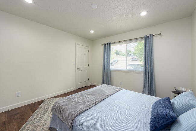 Building Photo - 4060 Kathy Dr