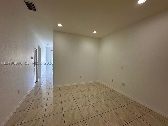Building Photo - 10985 SW 239th Terrace