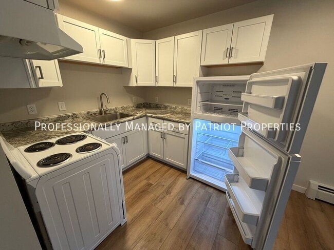 Building Photo - 133 N Main St