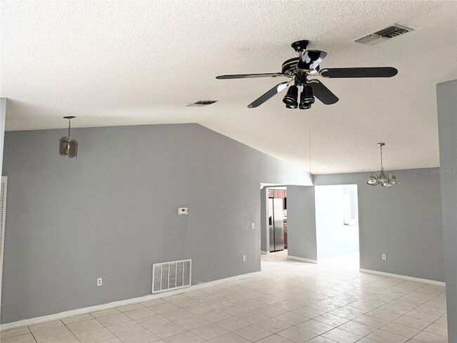 Building Photo - 3402 Bretwood Dr