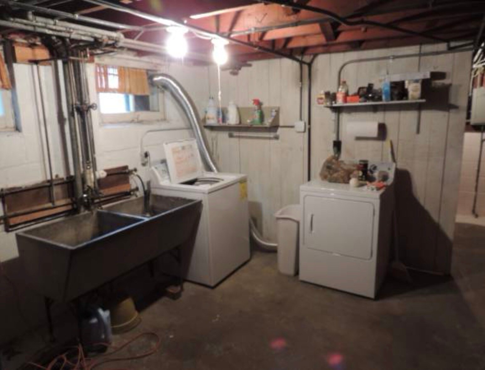 Building Photo - 6310 W Meinecke Ave