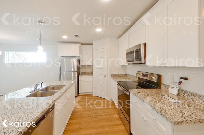 Building Photo - 11405 Camden Ct Cir