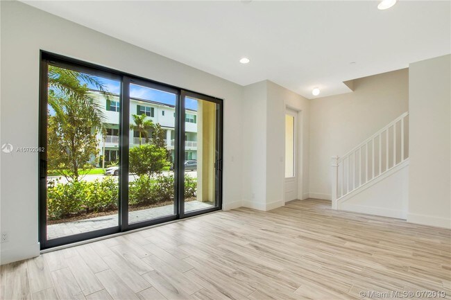 Building Photo - 5651 Hood Rd