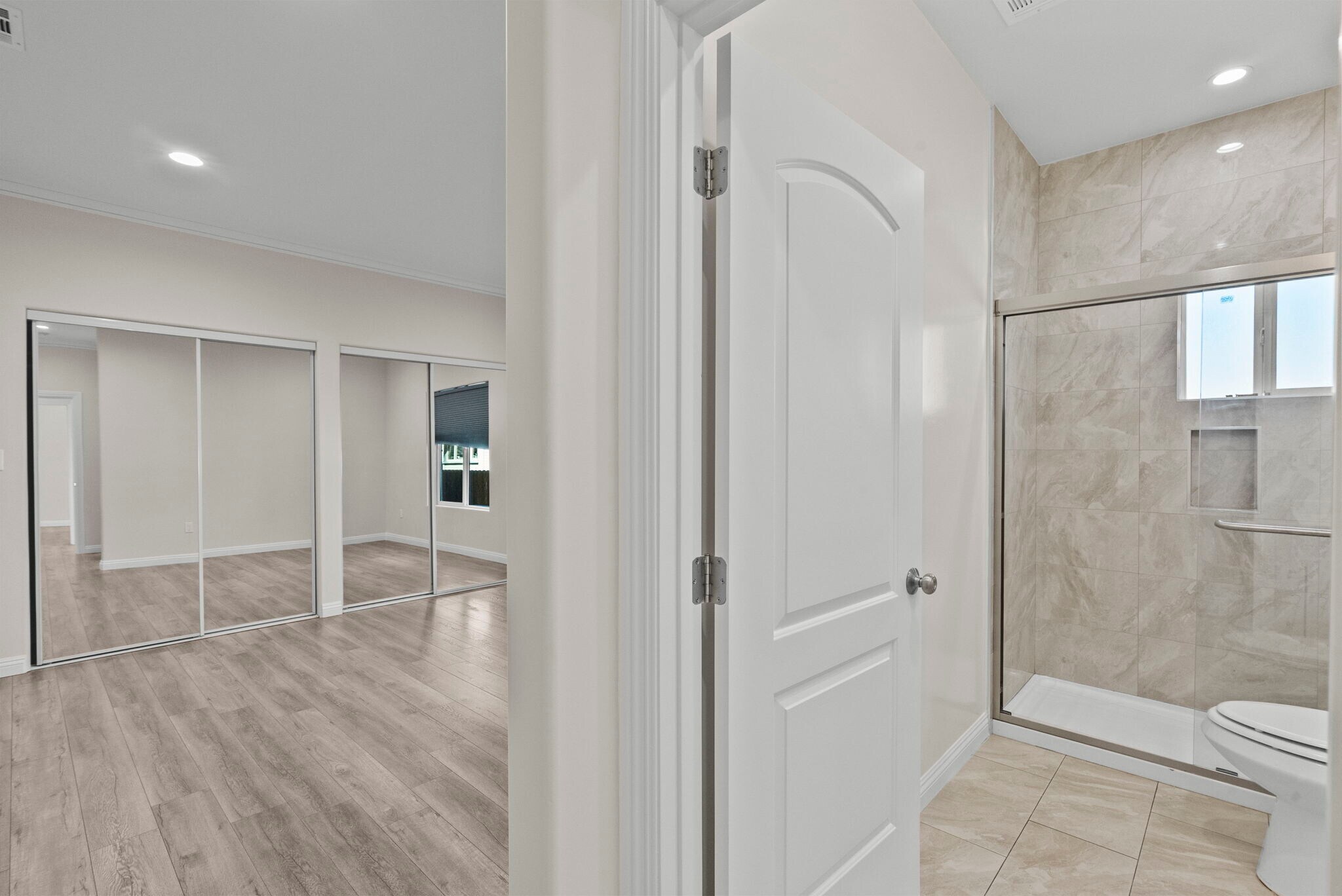 Building Photo - 6715 Cedros Ave