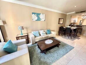 Building Photo - MERIDIAN 2 BDR /2 BATH FURNISHED LUXURY CONDO
