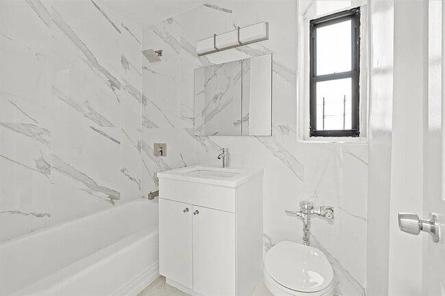 Building Photo - 3260 Netherland Ave