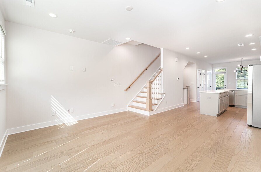 Building Photo - 608 Old Dominion Dr