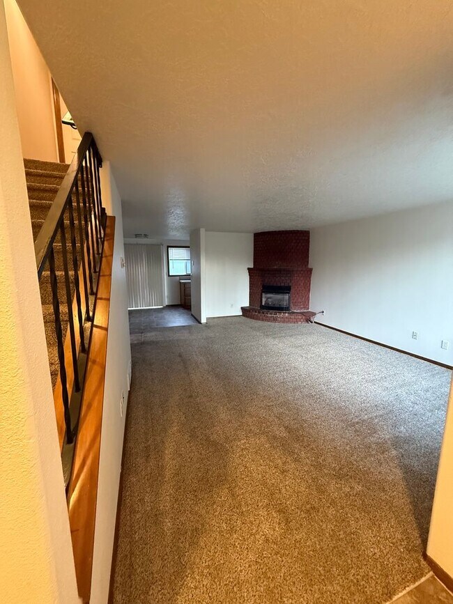 Building Photo - moojoh01 4212-4214 47th Ave NE