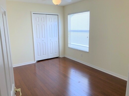 Building Photo - Beautiful 4 bedroom/3 bathroom Home