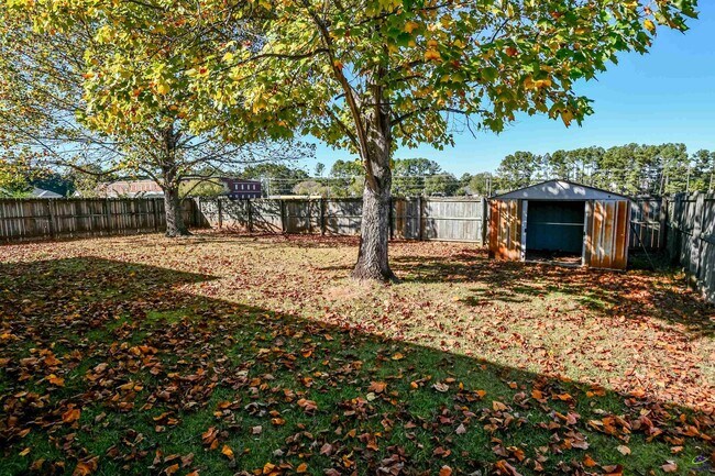 Building Photo - 107 Dorothy Ct