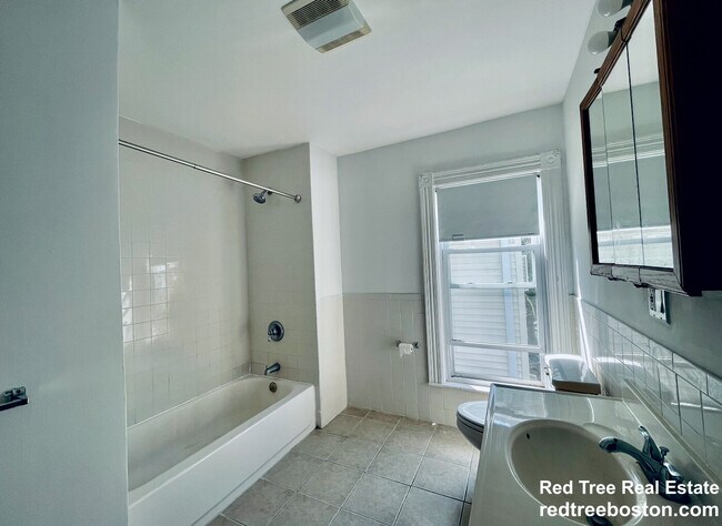 Building Photo - 3 Washburn Terrace