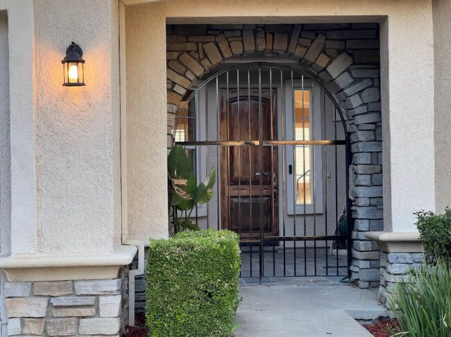 Building Photo - Breath-Taking Natomas 4/3 (Exclusive Private Community) - Golf Course!