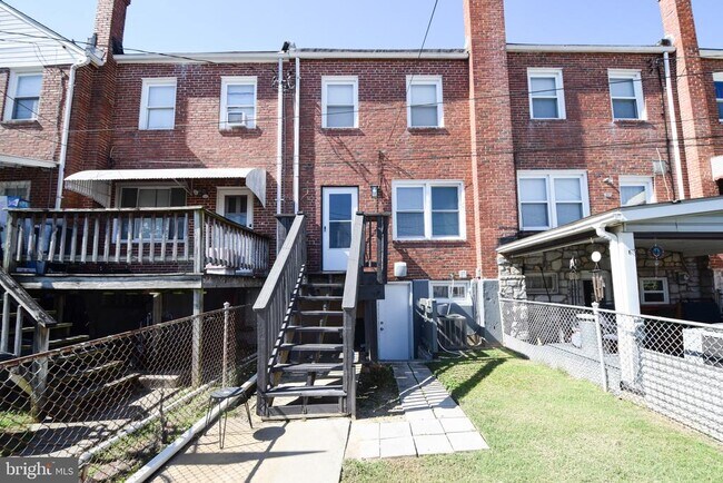 Building Photo - 1629 Searles Rd