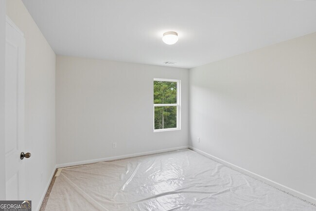 Building Photo - 680 River Run Dr