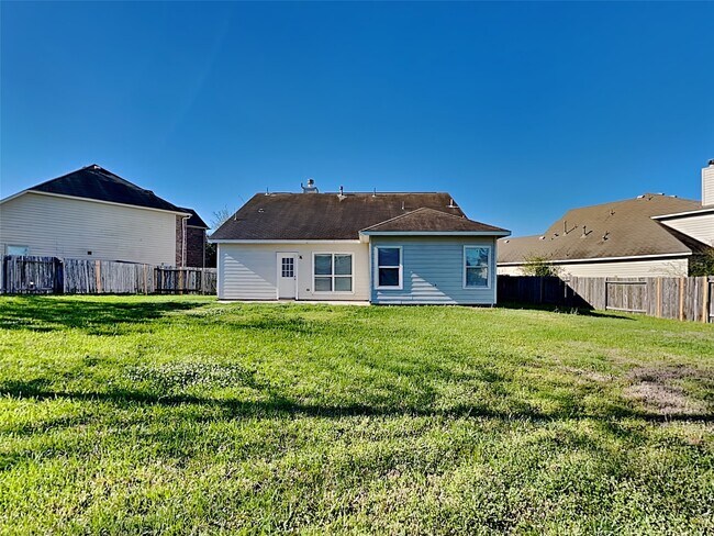 Building Photo - 1011 High Lane Court