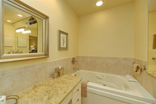 Building Photo - 5728 Doral Dr