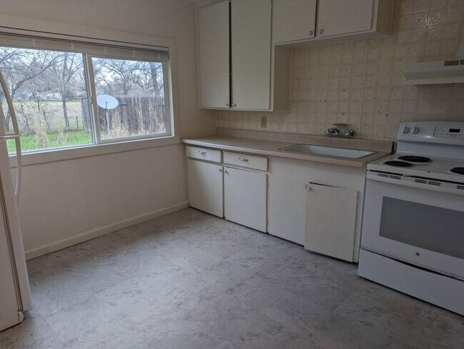 Building Photo - 24140 Craig Creek Ln