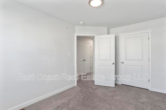 Building Photo - 112 Olga Dr